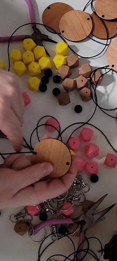DIY Silicone Bead Pencil Lanyard Tutorial
