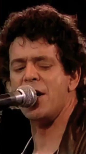 Lou Reed Turns Giants Stadium Into a Church