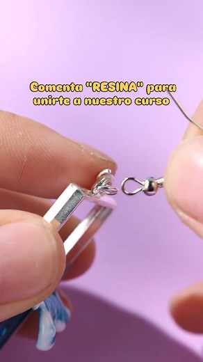 💎 Únete nuestra Comunidad para aprender todo sobre Resina Epoxi 🤩 Síguenos para más TIPS y aprendas desde casa🤗 Créditos TikTok heyclear.art #resina #resinas #resinart #arte #epoxy #resinacraft #cursoderesina #manualidad #viral #emprendimiento #negocio #parati #fyp | Expertos en Resina: Arte y Brillo