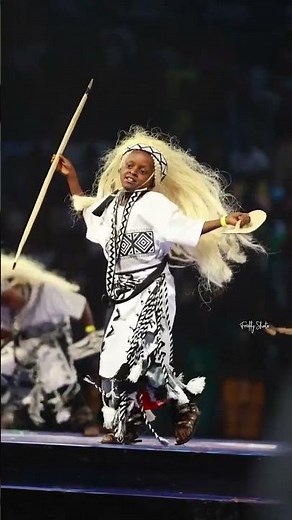 Sherrie sliver foundation performance 🔥