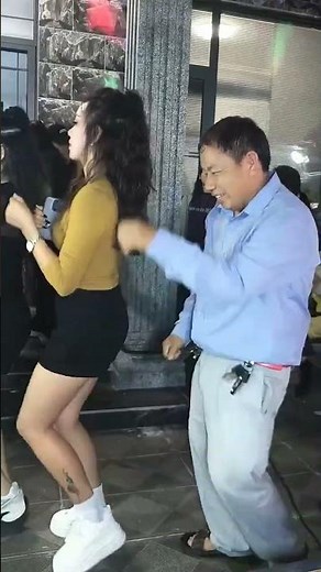 "APPLE DANCE PERFORMANCE 🍎 | Party Celebration"