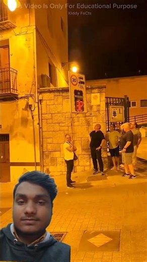 In doston ne toh system hi hila dala! 😂 Speed Camera Fail! 🏃💨 #Funny #System