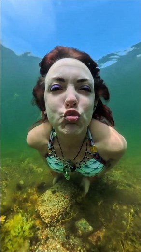 How I keep my eyes open Underwater #canada #swimming #underwater #mermaid #ocean #apnea