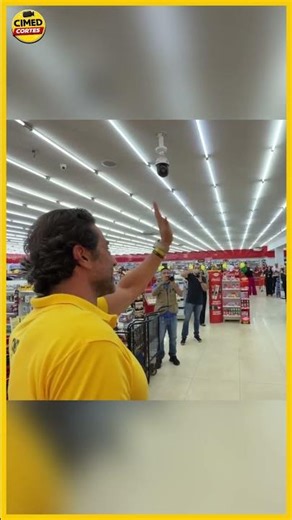 Adibe at the biggest pharmacy in Brazil! #joaoadibe
