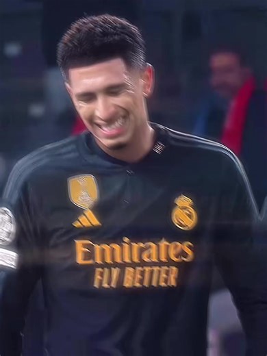 The best of his generation jude Bellingham 🔥 •||#bellingham #mobellingham #soccerskills #viral @🧃𝐌𝐎𝐔𝐒𝐓𝐀𝐏𝐇𝐀𝐣𝐁𝟓🇬🇧
