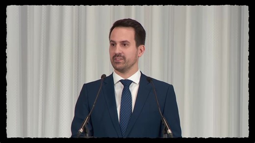 Wir schmunzeln über unseren Bildungsminister: Christoph Wiederkehr hat seinen Plan Z vorgestellt, inklusive Babyhasen. 🐰 Wir haben die Highlights für euch zusammengefasst. 😆 Die 658. Willkommen-Österreich-Folge könnt ihr jetzt auf ORF ON nachschauen: https://on.orf.at/video/14299879/willkommen-oesterreich-vom-18112025 | Willkommen Österreich
