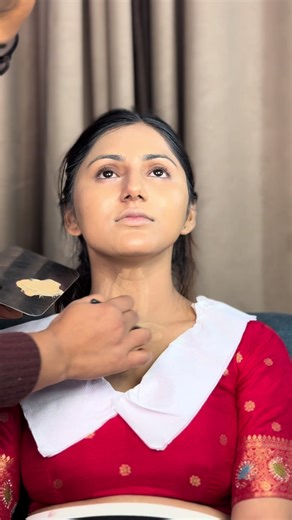 Flawless Makeup Tips: Blend Foundation to Neck