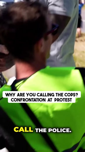 The moment the 911 call goes through! 🚨 This footage captures an intense public confrontation spiraling into police involvement after one party claims they were touched. Hear the heated back-and-forth about *why* the police were summoned over a disagreement allegedly sparked by a meme discussion. The level of immediate escalation here is truly something to witness. The irony pointed out by the original poster is almost as shocking as the reaction itself! #Cops #Protest #CaughtOnCamera #Drama #I