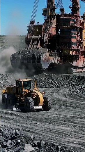 Massive Excavator & Grader in Action: Open Pit Mining