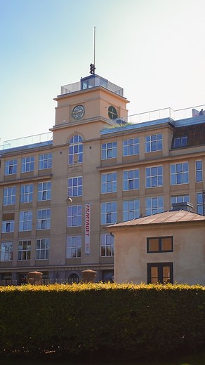 VisitCopenhagen on Instagram: "New rooftop alert! 🚨⁠ ⁠ The Cinema Rooftop has finally opened in the heart of Copenhagen, located on the roof of @cinemateket right next to the King's Garden and @rosenborgcastle📍🏰⁠ ⁠ It is entirely free to access the rooftop during opening hours - every day from 10-22 - and there is an exhibition detailing different periods from Danish film history that you can dive deeper into 🤓🎞️⁠ ⁠ You can also visit the 'Sky Cinema', the only permanent open-air cinema in 