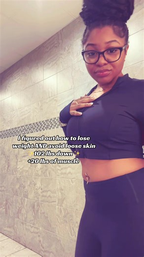 When I got up to 265 lbs, I already knew I was getting bigger and bigger. I was in a toxic relationship, binge eating, overeating, depressed, stressed and when I realized I was getting close to 300 lbs…I knew I really had to take my health seriously and that’s this wasn’t “like me”. I feel like if I would’ve let myself get that big, my skin would’ve stretched even more and I probably would’ve ended up with more loose skin. Also if I wasn’t going to the gym to when I did. Everybody wants to lose 