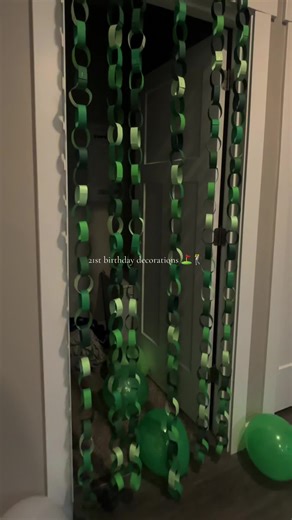 Creative 21st Birthday Decorations Ideas