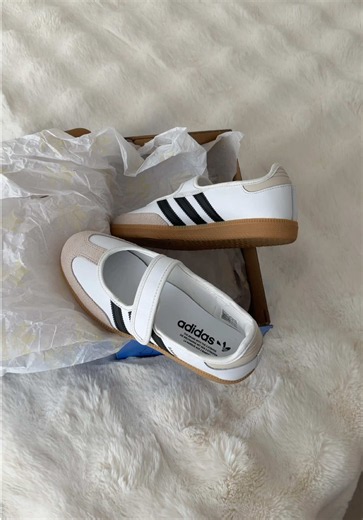 your sign to get the Adidas Samba Jane 🥺🤍 #adidas #sambajane #adidassamba