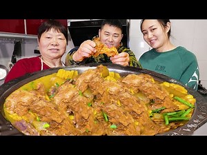 Chao's mother stewed 5-jin pork ribs and 3-jin wax gourd, everyone was enjoying it