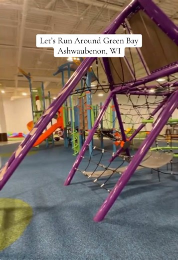 📍 Let’s Run Around – Indoor Playground Fun! 🏃‍♀️ Let’s run around and burn off energy at one of the best indoor playgrounds near Green Bay! This family-friendly spot features a bounce house, swings, and tons of open play space for kids of all ages. ☕ Parents will love the on-site café, making it easy to relax while the kids play. Perfect for rainy days, cold weather, playdates, and birthday parties! 📌 2605 S Oneida St, Suite 123, Ashwaubenon, WI 54304 🕗 Open Daily | 8 AM – 8 PM ✨ A must-visi