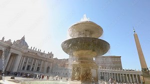 Fountain Fontana del Bernini, sinistra in St. Peter's Square slow motion. Fountain in St. Peter's Square. Italy, Rome.