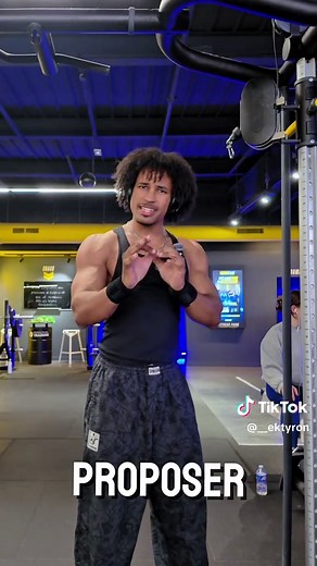 Le meilleur exercice ‼️ @Gymshark : TYRON10 Programme en bio 🗒️ . . . #fitnesspark #gymtok #exercice #tuto #triceps