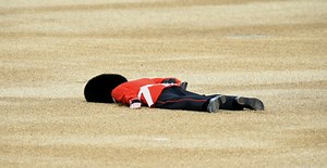 How the Strictly Uniformed Queen's Guards Prevent Themselves From Fainting in Extreme Heat