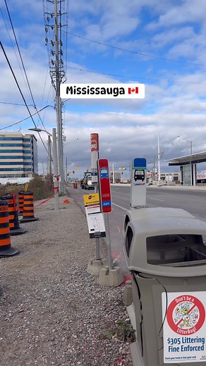 Bus stop in Mississauga 🇨🇦 | GraZia Igorota