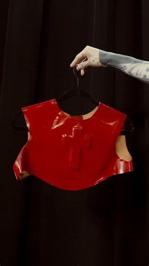 Kat Von D on Instagram: "Stage costume designer appreciation post!⤵️ KAT’S WARDROBE: •zipper vest: @heartlessrevival •latex bullet bra: @atsukokudolatex •embossed cross chest plate: @amandadeleon •corseted catsuit: @xvenusprototypex •matador fit: @asanchezfashion •lace-up platform boots: @natachamarro SAMMI DOLL’S WARDROBE: •ribcage vest: @maribaalclothing •vinyl skirt belt: @etsy •corset: @ritual_fashion ❤️"