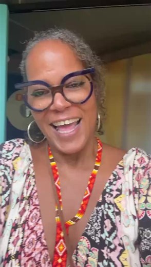 Discover Soca ‘Bonjour’: A Caribbean Groove Experience