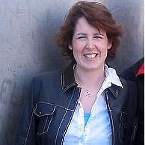 Kelley Armstrong – Age, Bio, Personal Life, Family & Stats | CelebsAges