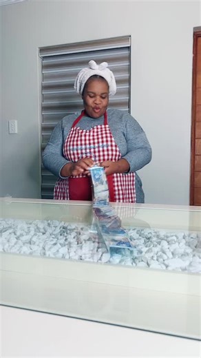 Atm cake loading #cakedecorating #msanzifoodie #africanfood