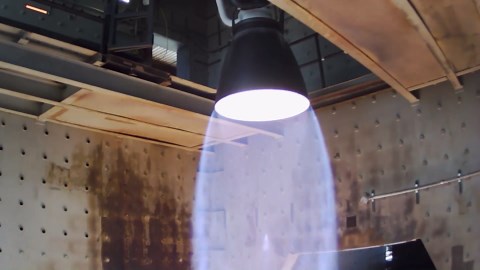 SpaceX fires up Raptor 3 engine for Starship V3 ascent burn test