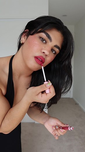 A bold lip is a must have in my makeup routine! So this lip wardrobe I’ve put together from Kylie Beauty at Mecca is perfect to get me through the days glam. I use the Kylie lip scrub, then top it with the tinted butter balm. For a cute mid day lunch date I go for the lip blush and lip crayon and top that with the high gloss. I am very much a glossy lip girl. But for an all night glam I apply the matte lip kit because she stays put ! 🩷 @MECCA | @Kylie Cosmetics @Kylie Skin | #KylieCosmetics #Ky