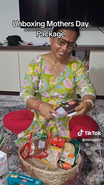 Unboxing Mother's Day Gift Package