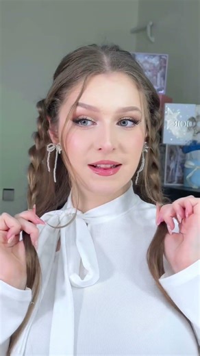 Prom bun hairstyle tutorial ❤️#hairstyle #easyhairstyles #promhair #bun #bunhairstyle #graduation