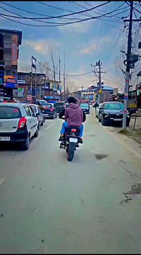Viral Video: The bare-headed bikers could be seen performing dare devil stunts increasing the chances of accidents in Ganderbal A biker bearing registration no: JK16B-8782 can be seen performing dangerous Stunt on road near Duderhama-Behama road, While these Stunt Bikers are dangerous not only to their own lives but also the lives of other people on roads. The parents providing motorcycles or bikes to their young sons must strictly tell them not to use those for stents on public roads. The gener