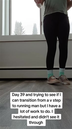 My biggest issue is how heavy my steps feel. Also trying to learn too much stuff at once. I want a tiny routine for songs, but also I have to master other shuffle dances! 😭 #vstep #footwork #shuffledance #pollypocket #runningman