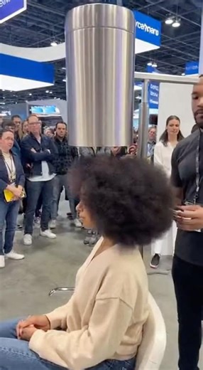 Dubai’s Automatic Hair Perm Machine 🤖🔥 The Results Are Unexpected