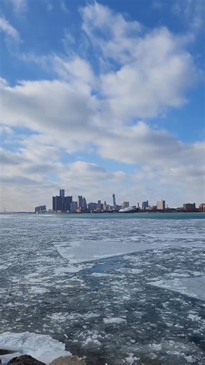 The Detroit skyline with a side of ice 🧊 ! 📸 @syousufdetroit | Detroit Princess Riverboat
