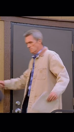 Newday Clip on Instagram: "🎬 The Middle 🎭 Genre: Comedy • Family • Sitcom Premise: The Middle follows the daily life of the Hecks, a middle-class family living in Indiana, navigating the hilarious chaos of suburban life. Parents Frankie and Mike try to keep their family together while dealing with the quirks and misadventures of their three kids—Axl, Sue, and Brick. From school mishaps to awkward social situations, each episode delivers relatable humor and heartwarming moments that capture the