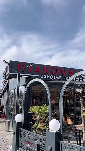 Grillovanje u Gjakovë: Ukusi Albanije