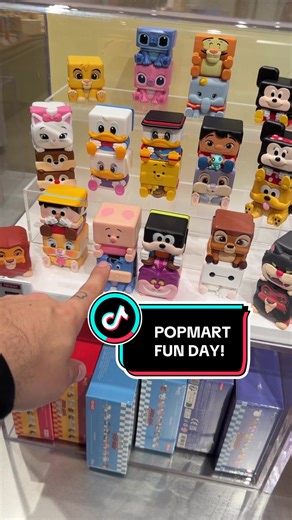 having some blind box fun at @POP MART 😍👏🏼 first mystery boxes of 2026 for us!! #blakespopnook #popmart #blindbox #mysterybox