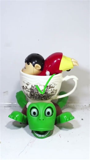 Satisfying Turtle Crush | He Looks So Confused and Hurt 😅#ConfusedFace #ToyFail #SatisfyingClip