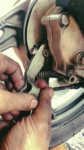 Easy Way to Remove a Bike Brake Spring #bikerepair #motorcycle #brakefix