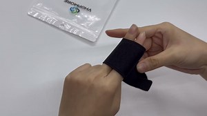 Finger Splint Wraps Reusable Finger Buddy Tape Adjustable Finger Brace Trigger Finger Splints Mallet Finger Support Compression Finger Sleeves for Arthritis Pain Relief, Sport Injury - M