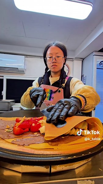 Korean Street Rainbow Crepe #KoreanFood #Food