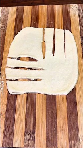 Let’s Make Cheesy Bread #breadbaker #howareyoubread #bread making d
