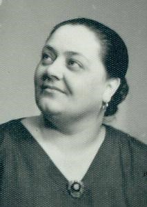 Radka Kushleva - Текст на „Стига ми се момне ле навдигай, навдигай (Stiga mi s