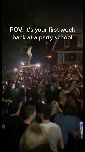 Top 10 Party Schools in Canada | Ultimate Ranking 2021