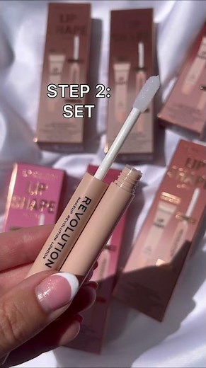 HOW TO: Use our Revolution Lip Shape Kit in 3 EASY STEPS 💋💖