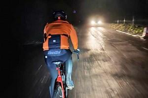 UK bike lights law | Steady or flashing, do I need reflectors and can I be fined?