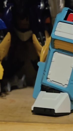 Hatsune Mikuwave is Complete 🎤 ✨️ 🎶 #Transformers #Soundwave #hatsunemiku #blokees #customfigure | Robby Bobertson