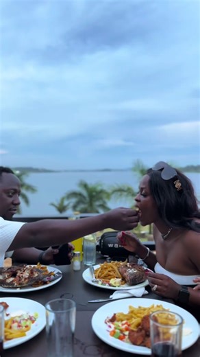 Always live in the moment coz moments create memories. #fypシ゚viral #kampala_uganda🇺🇬🇺🇬🤝 #tiktokuganda #Godfirst