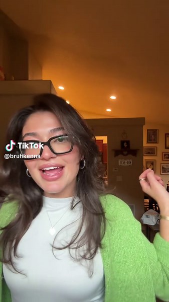 Corporate Lesbian Outfits: Style Tips and Inspiration